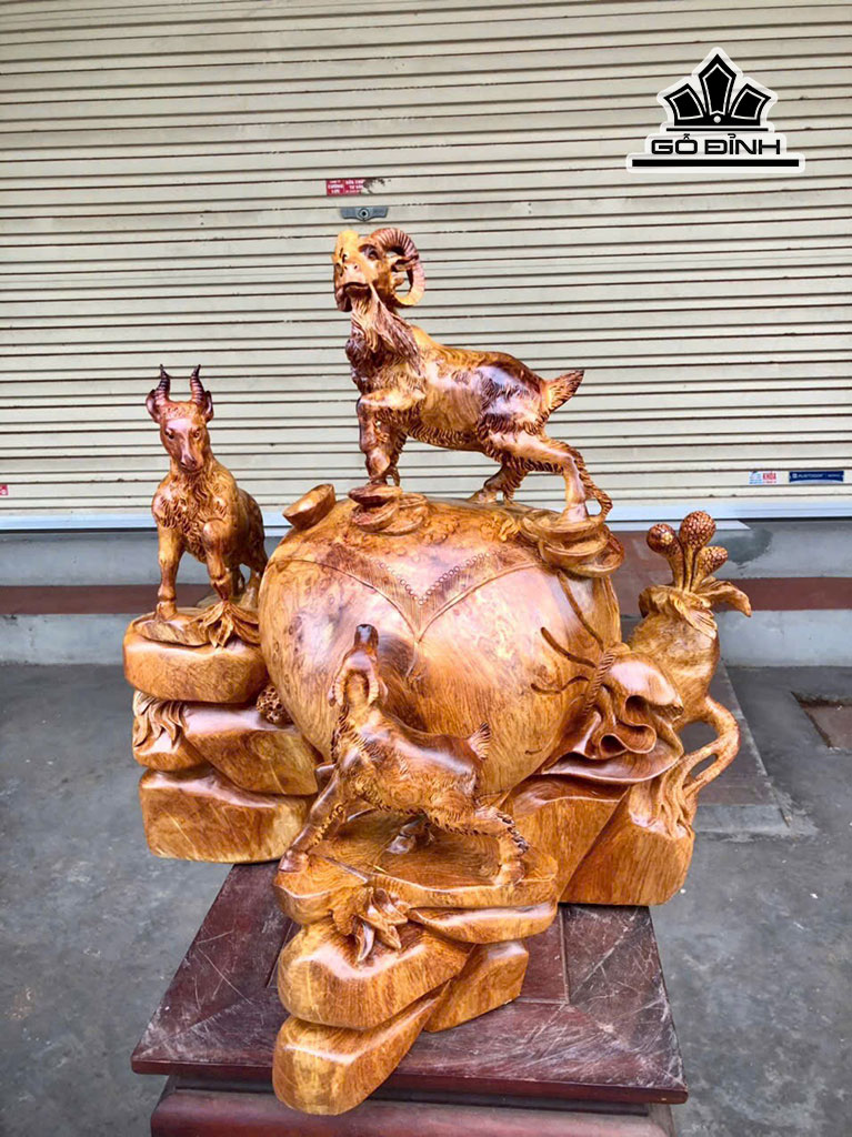 Tượng Tam Dương Gỗ Hương Cao 52 Ngang 50 Sâu 30 (cm)