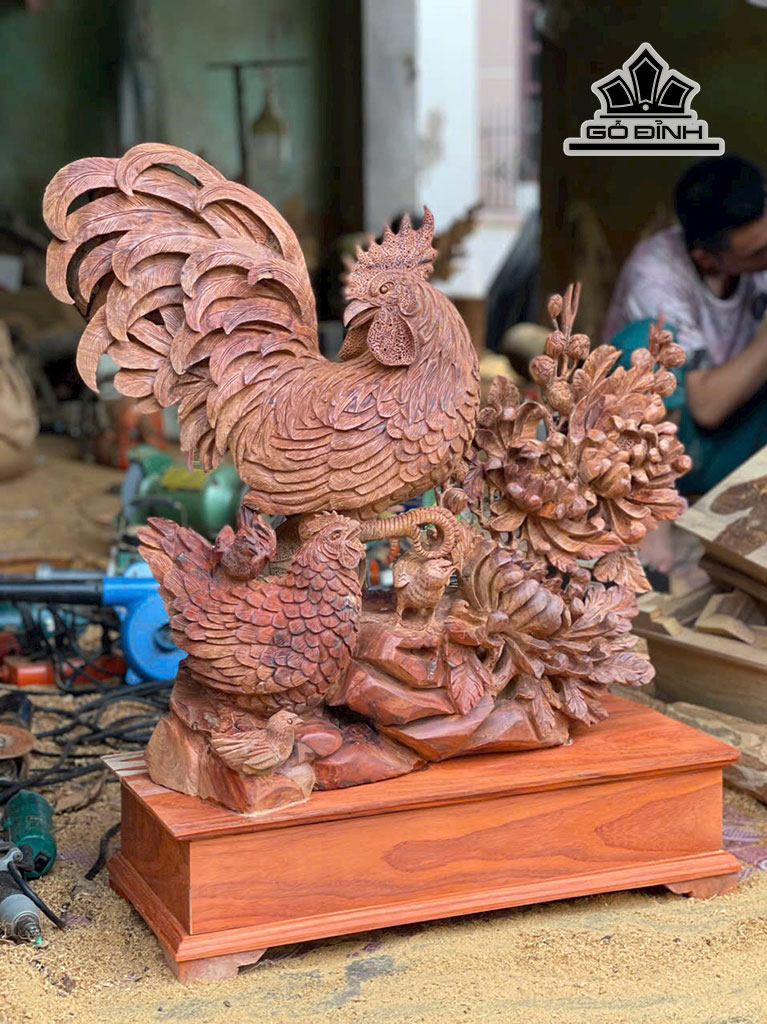 Tượng Gia Đình Gà Gỗ Hương Cao 78 Ngang 70 Sâu 28 (cm)