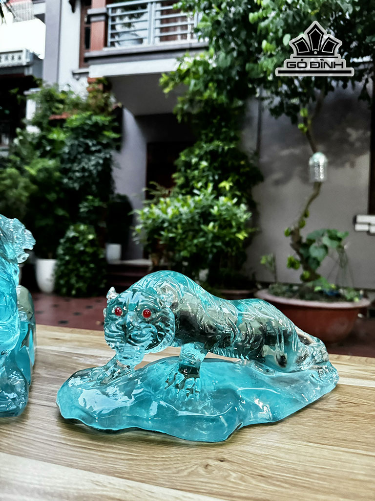 Tác Phẩm Con Hổ Đá Thủy Tinh Cao 25 Ngang 15 Sâu 16 (cm) 3,2kg