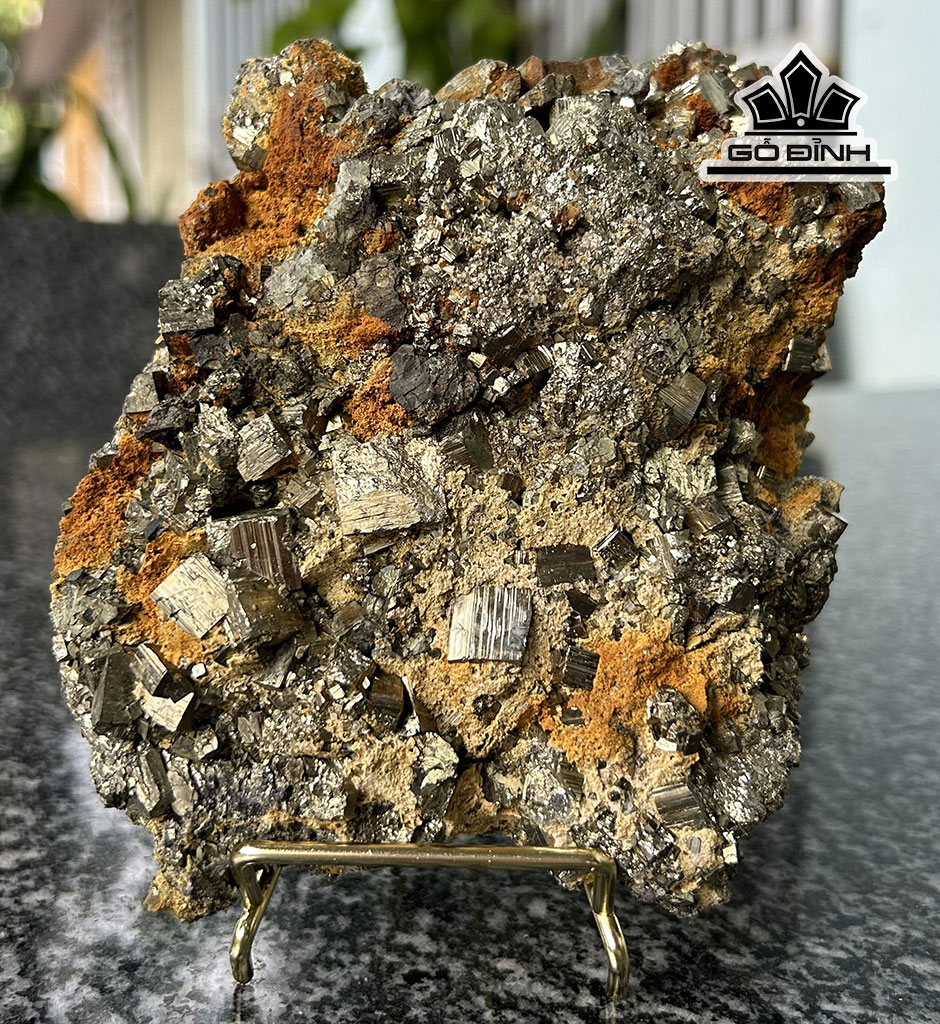 Vàng Găm Tinh Thể Đá Pyrite Cao 11 Ngang 14 (cm) 1,15kg