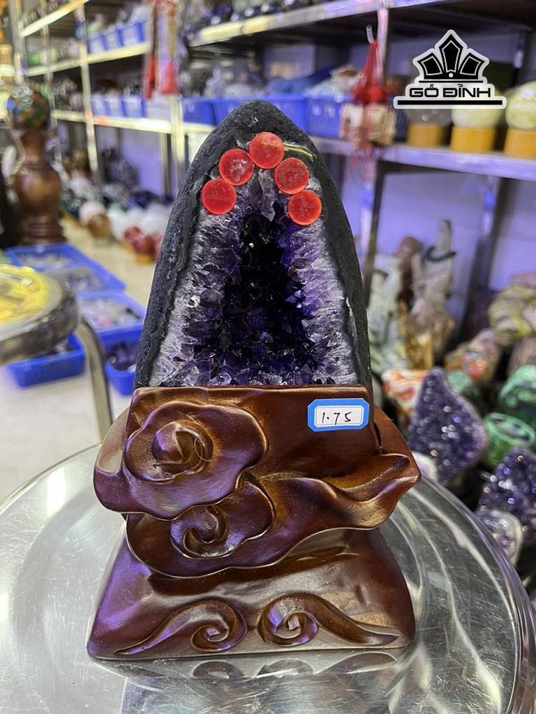 Hốc Đá Thạch Anh Tím Cao 23 Ngang 13,5 (cm) 1,75kg