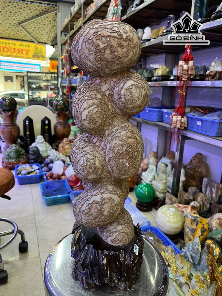 Tác Phẩm Nhân Sâm Đá Mã Não Cao 56 Ngang 15 (cm) 12,9kg