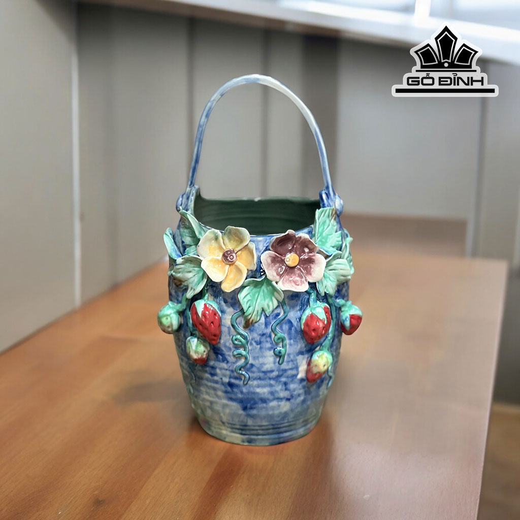 Làn Đắp Nổi Gốm Bát Tràng Cao 28 (cm)