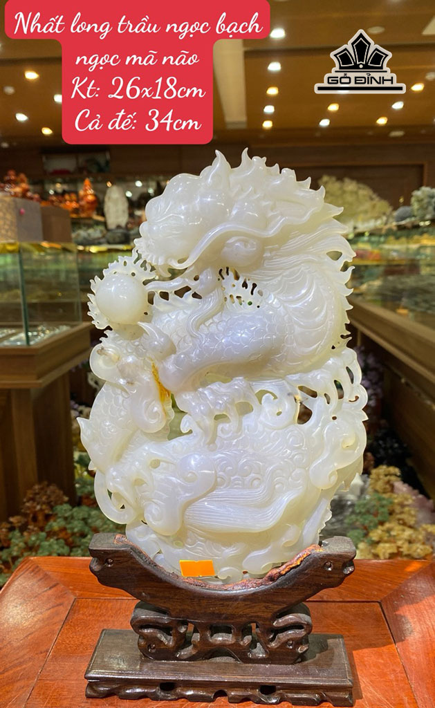 Tác Phẩm Nhất Long Chầu Ngọc Đá Mã Não Cao 34 Ngang 18 Riêng Đá Cao 26 (cm)