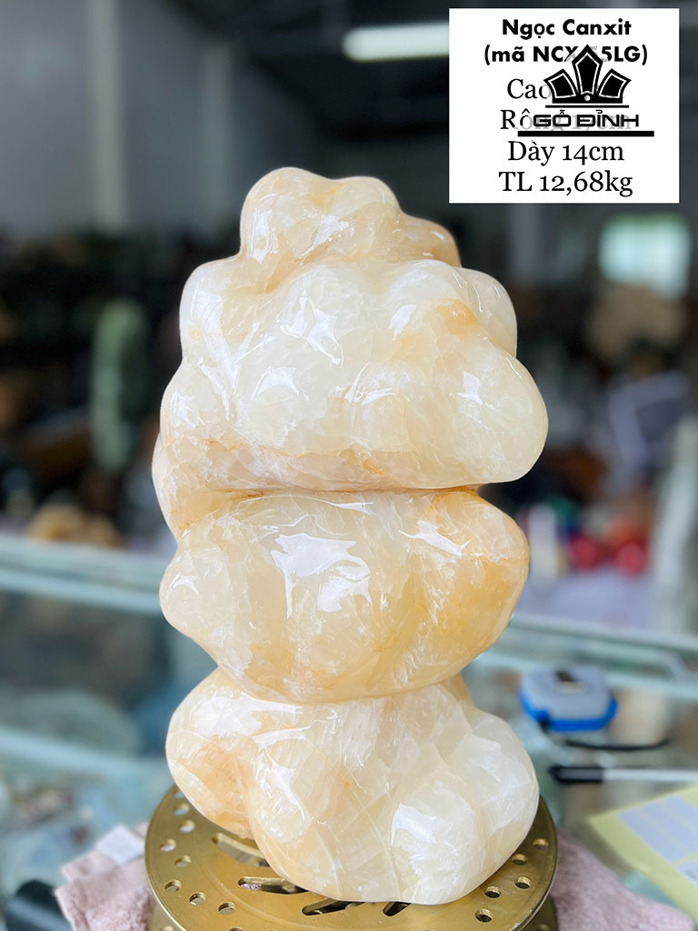 Tác Phẩm Đá Canxit Cao 35 Ngang 17 Sâu 14 (cm) 12,68kg