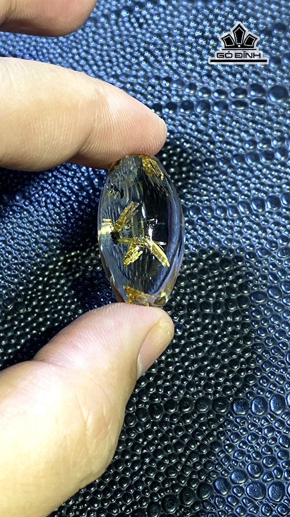 Lu Thống Hoa Thị Đá Thạch Anh Tóc Vàng Cao 28 Ngang 16,8 (mm) 11g