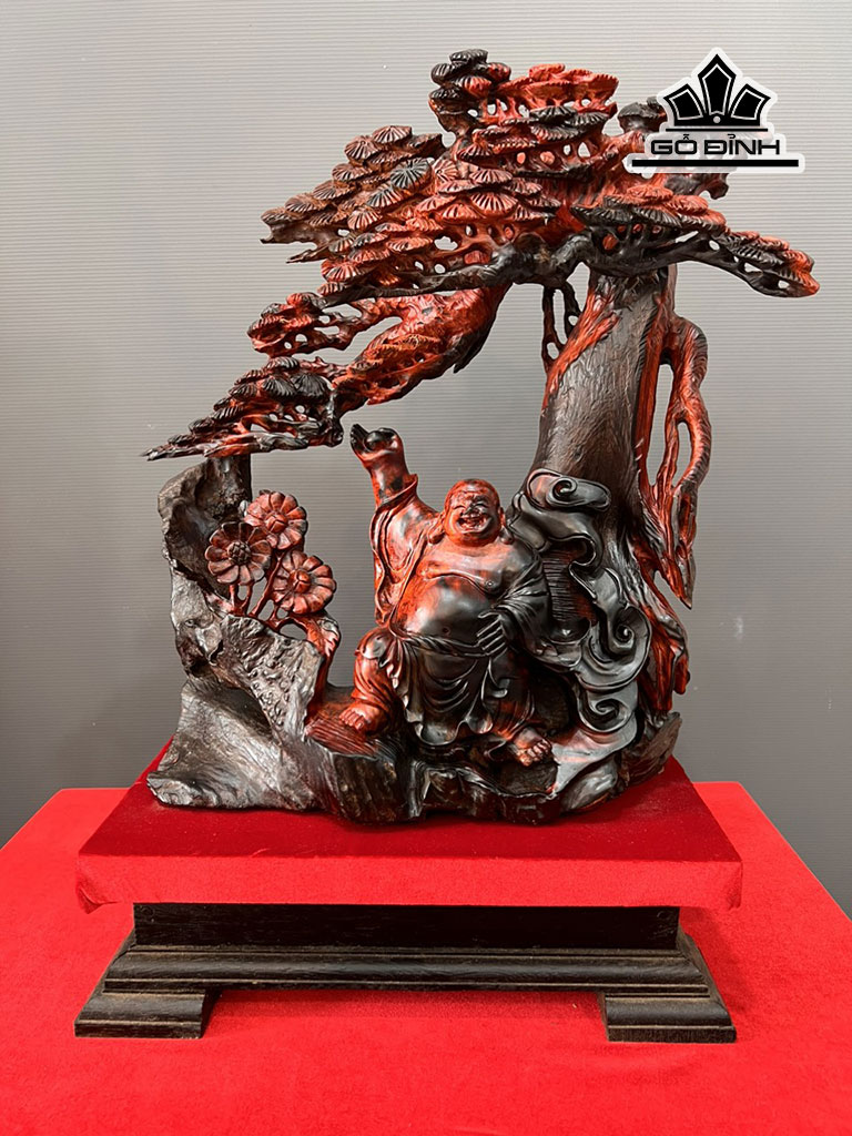 Tượng Phật Di Lặc Ngự Gốc Tùng Gỗ Trắc Cao 54 Ngang 35 Sâu 22 (cm)