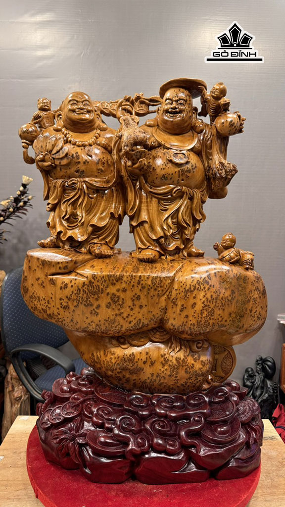 Tượng Phật Di Lặc Gỗ Nu Ngọc Am Cao Cả Kỷ Gỗ Hương 88 Ngang 57 Sâu 23 (cm) Riêng Đế Cao 13 (cm)