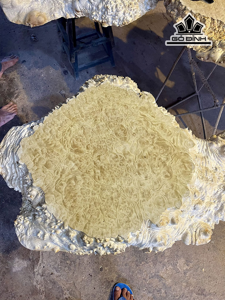 Bàn Trà Gỗ Nu Kháo Dài 86 Rộng 69 Dày 8,5 (cm)