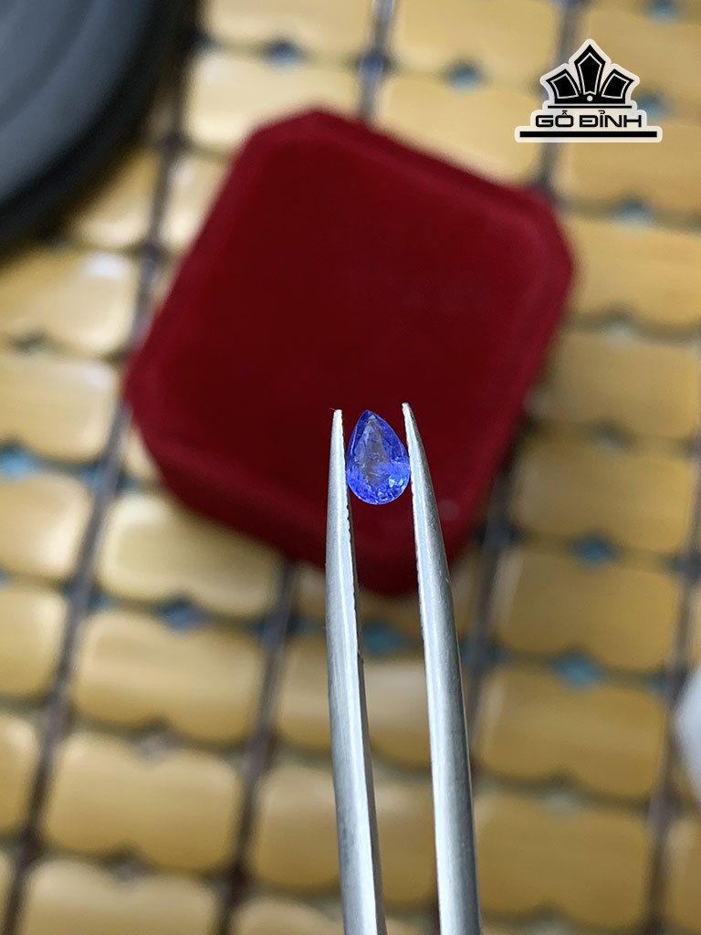 Viên Đá Sapphire Cao 5,5 Ngang 3,6 Sâu 2,1 (mm) 0,40cts