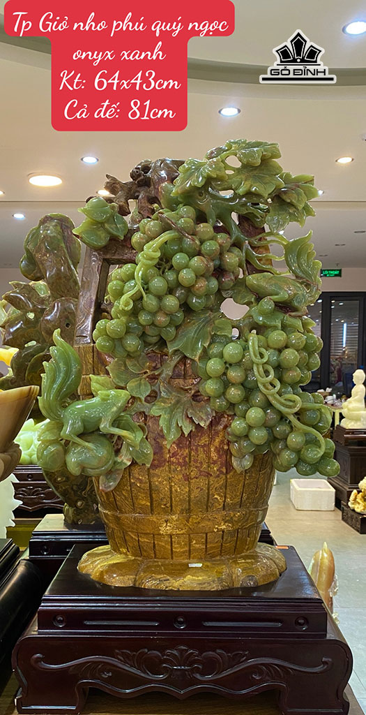 Tác Phẩm Giỏ Nho Phú Quý Đá Onyx Xanh Cao 64 Ngang 43 Cả Đế Cao 81 (cm)