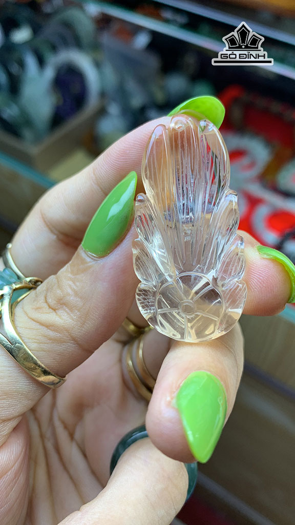 Mặt Dây Chuyền Hồ Ly Đá Thạch Anh Tóc Đỏ Cao 41,3 Ngang 20,4 Sâu 8,5 (mm)