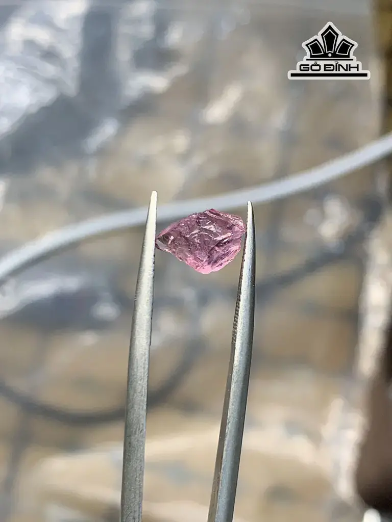 Viên Đá Spinel Hồng Cắt Giác 1,70cts