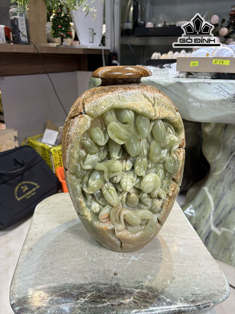 Chiếc Bình Mang Ý Nghĩa Sức Sống Mãnh Liệt Đá Onyx Cao 30 Ngang 19,2 (cm) 14,2kg