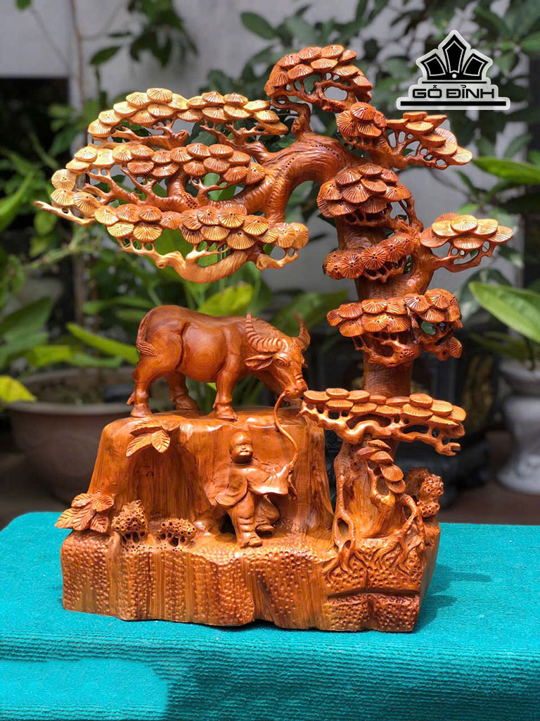 Tượng Tiểu Đồng Chăn Trâu Gốc Tùng Gỗ Hương Cao 63 Ngang 50 Sâu 20 (cm)