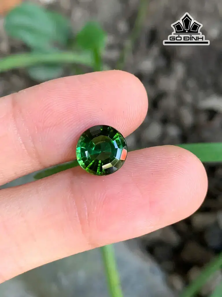 Viên Đá Tourmaline Cao 9 Ngang 5,6 (mm) 3cts