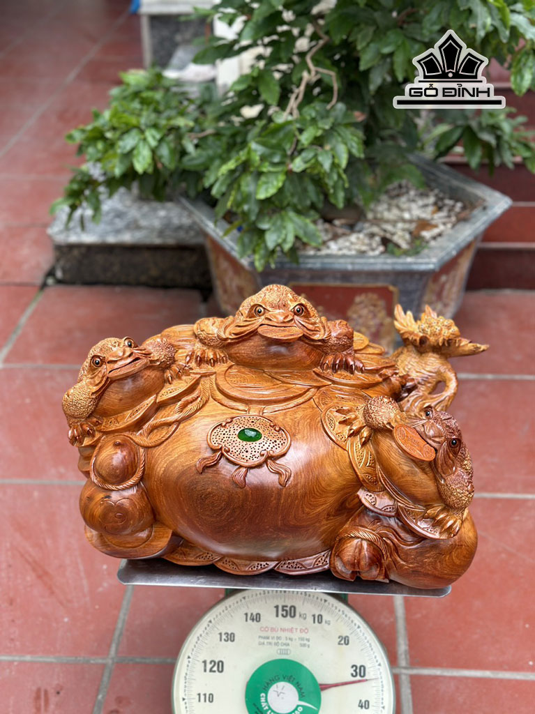 Tượng Tam Cóc Trấn Chum Tiền Gỗ Hương Cao 33 Ngang 55 Sâu 46 (cm)