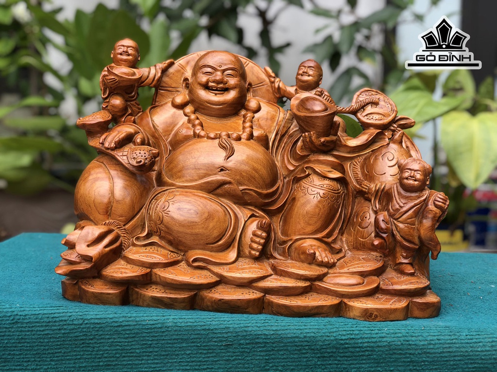 Tượng Phật Di Lặc Tam Phúc Gỗ Hương Cao 32 Ngang 45 Sâu 28 (cm)