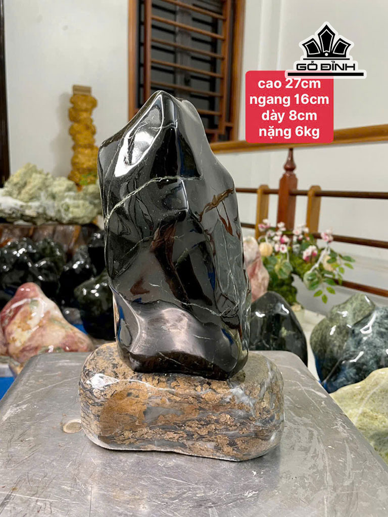 Tác Phẩm Đá Serpentine Cao 27 Ngang 16 Sâu 8 (cm) 6kg