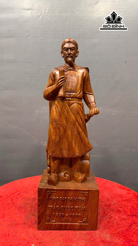 Tượng Trần Quốc Tuấn Gỗ Hương Cao 50 Ngang 15 Sâu 13 (cm)