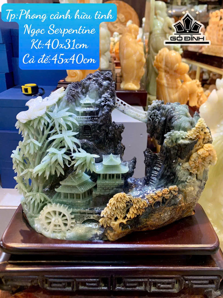 Tác Phẩm Phong Cảnh Hữu Tình Đá Serpentine Cao 40 Ngang 31 Cả Đế Cao 45 Ngang 40 (cm)