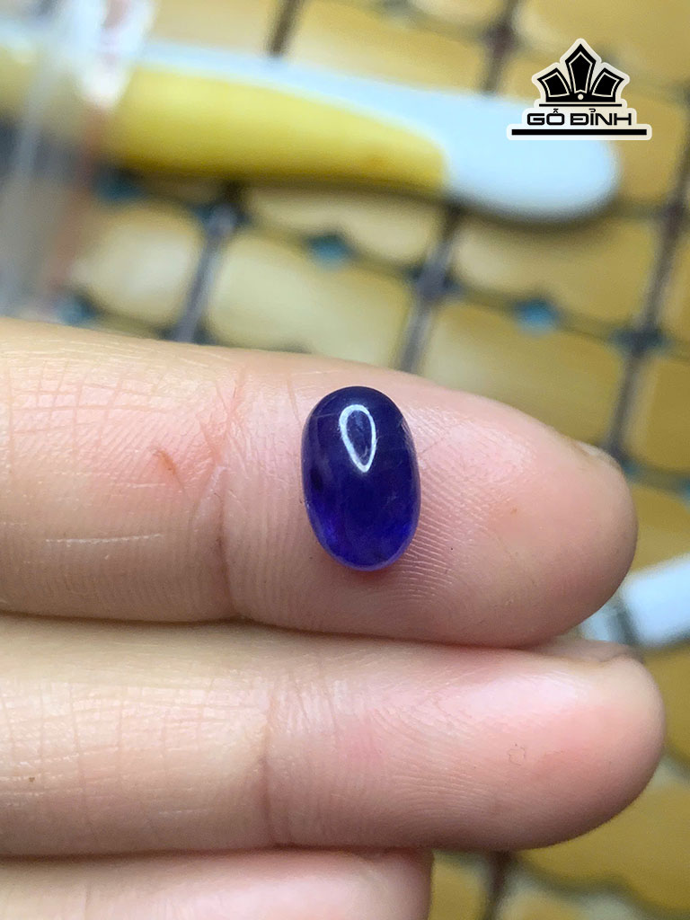 Viên Đá Sapphire Lục Yên Cao 9,8 Ngang 6,2 Sâu 4,2 (mm) 2,70cts