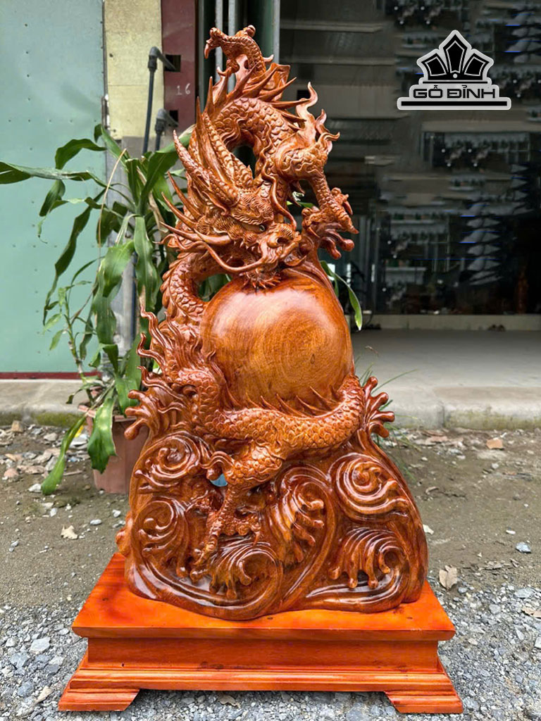 Tượng Rồng Phong Thủy Gỗ Hương Cao Cả Kỷ 90 Riêng Kỷ 10 Ngang 48 Sâu 20 (cm)