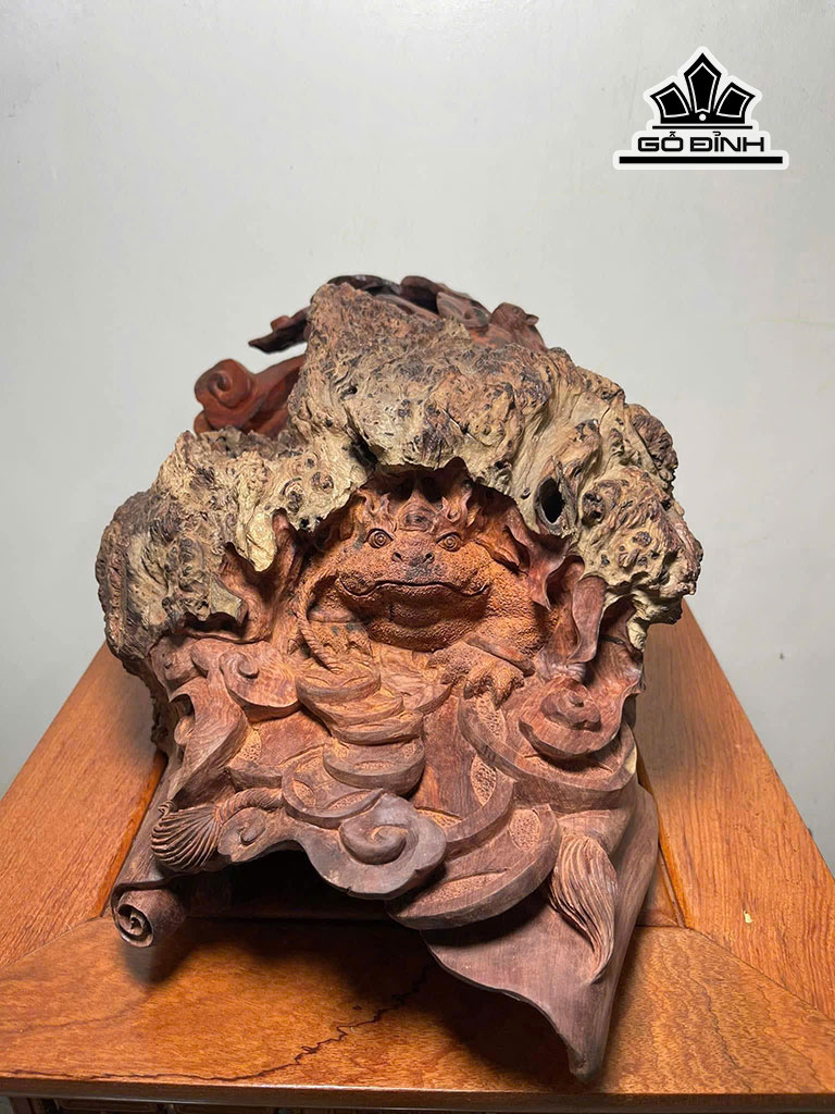Tượng Thiềm Thừ Gỗ Nu Cẩm Cao 24 Ngang 28 Sâu 45 (cm)