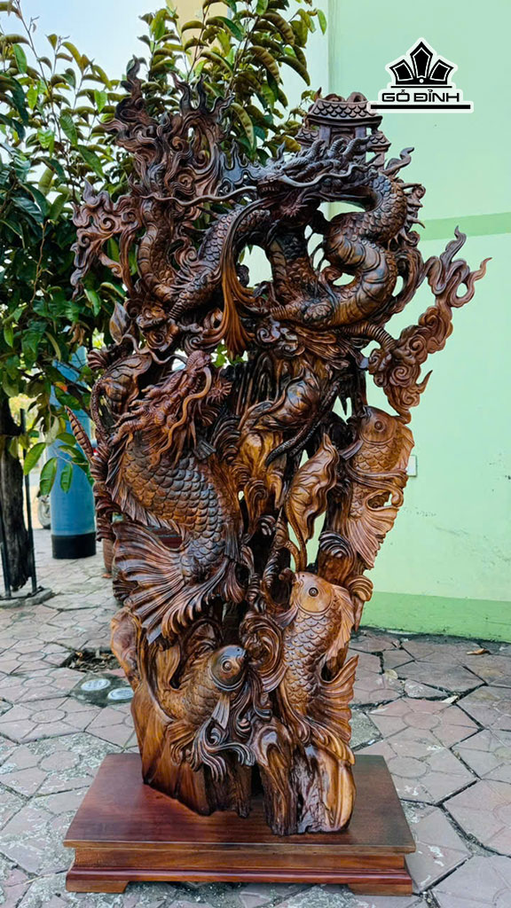 Tượng Cá Chép Hóa Rồng Gỗ Bách Xanh Cao Cả Kỷ 135 - Riêng Kỷ Cao 10 Ngang 70 Sâu 28 (cm)