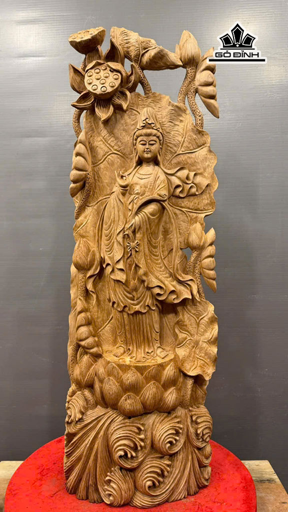 Tượng Phật Bà Quan Âm Gỗ Ngọc Am Cao 108 Ngang 37 Sâu 15 (cm)