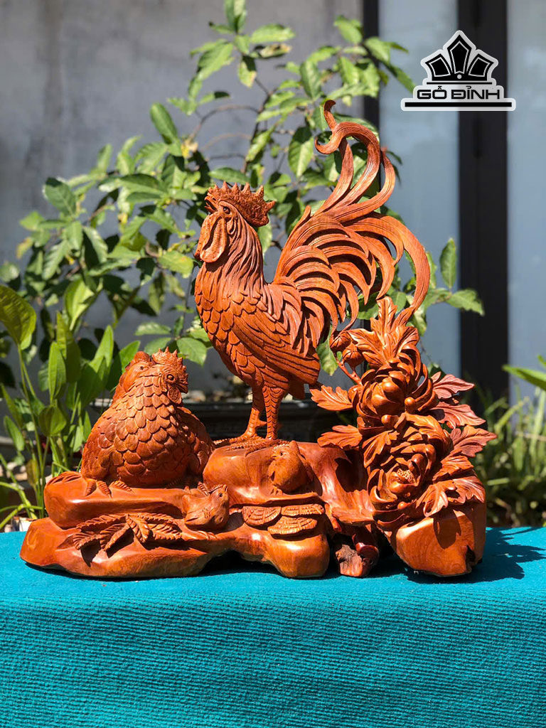 Tượng Gia Đình Gà Gỗ Hương Cao 62 Ngang 60 Sâu 28 (cm)