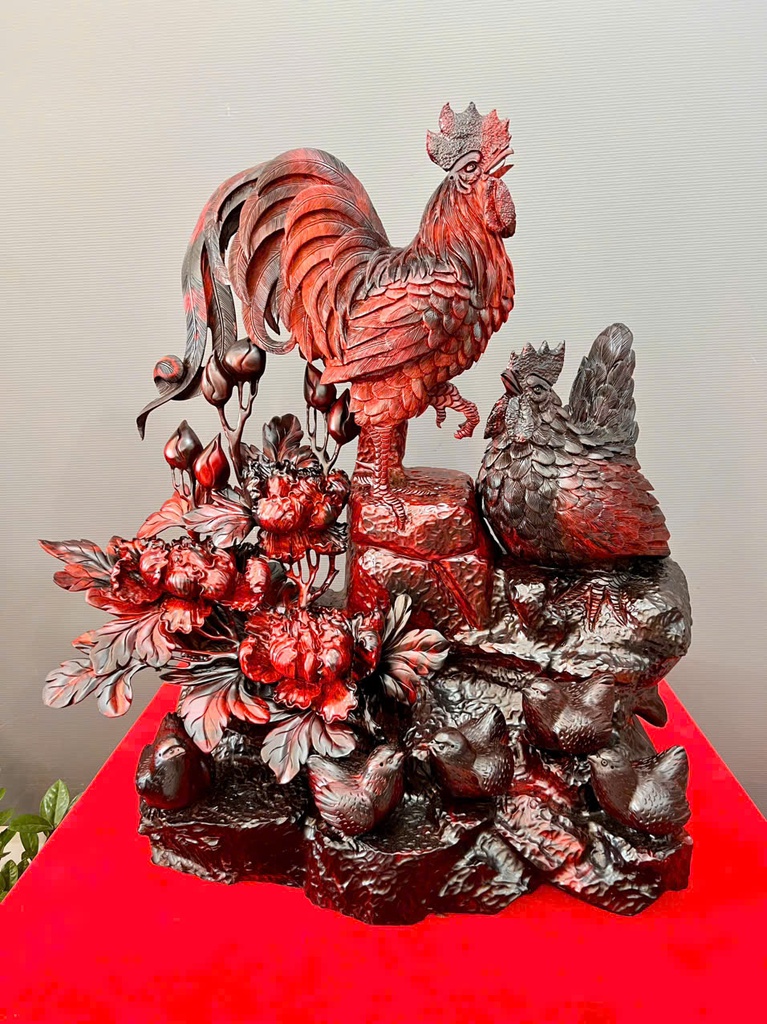 Tượng Gia Đình Gà Gỗ Trắc Cao 66 Ngang 65 Sâu 34 (cm)