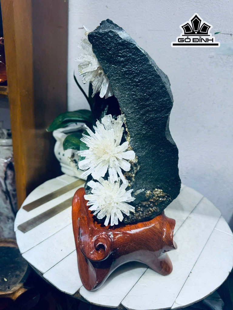 Bông Hoa Ưu Đàm Đá Trầm Tích Cao 32 Ngang 16 (cm) 6kg