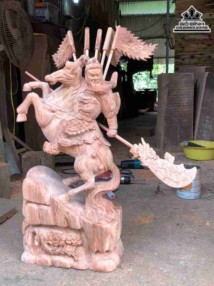 Tượng Quan Công Cưỡi Ngựa Gỗ Hương  Cao 70 Ngang 35 Sâu 18 (cm)