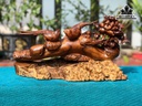 Tượng Phu Thê Viên Mãn Gỗ Bách Xanh Cao 26 Ngang 50 Sâu 18 (cm)