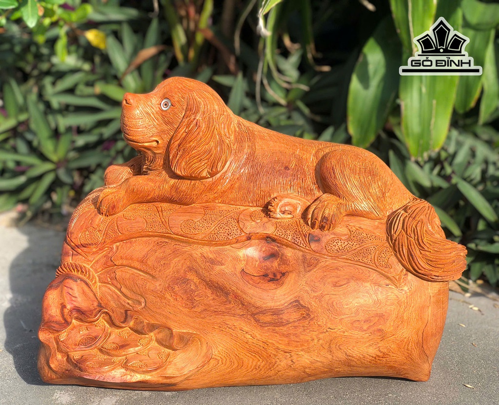 Tượng Chó Gỗ Hương Cao 31 Ngang 40 Sâu 28 (cm)