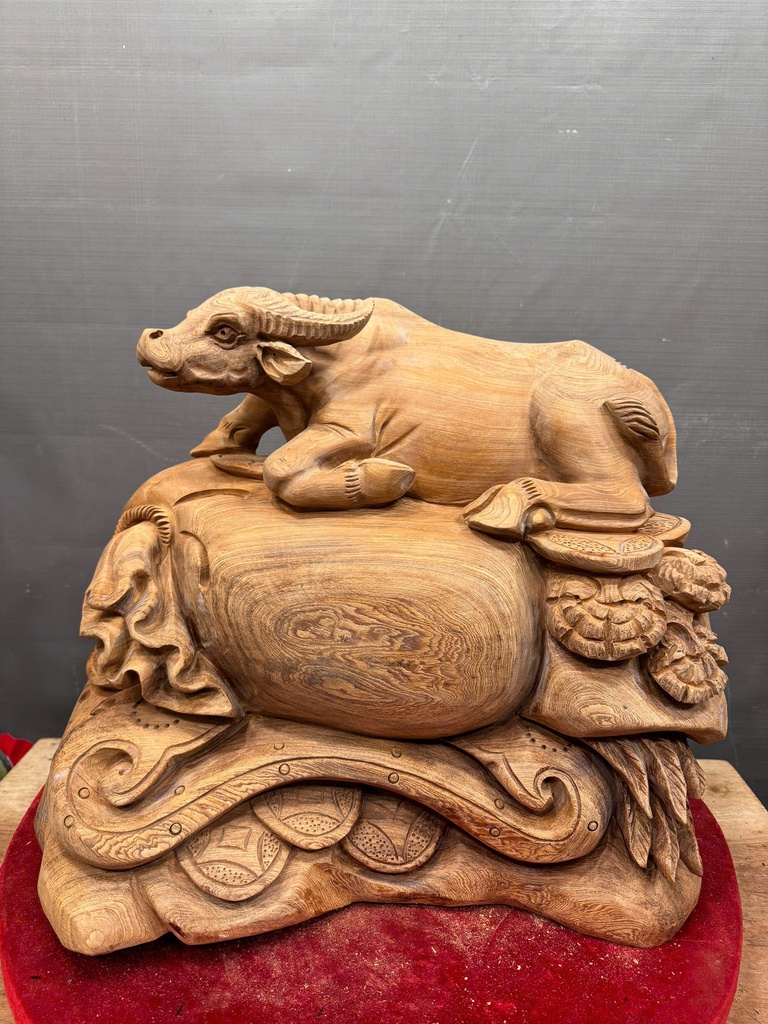 Tượng Trâu Gỗ Ngọc Am Cao 41 Ngang 48 Sâu 35 (cm) - 35kg