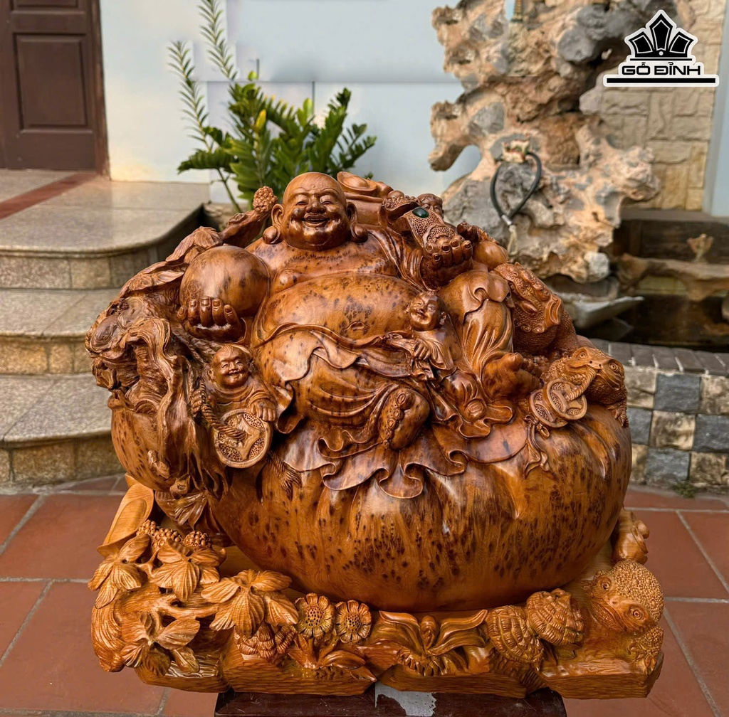 Tượng Phật Di Lặc Tam Phúc Gỗ Nu Ngọc Am Cao 45 Ngang 52 Sâu 31 (cm)