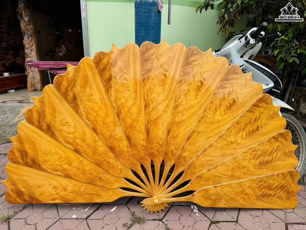 Quạt Treo Tường Gỗ Pơ Mu Cao 103 Rộng 197 (cm)