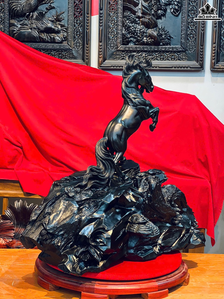Tượng Ngựa Phong Thủy Gỗ Mun Sừng Cao 58 Ngang 58 Sâu 32 (cm)
