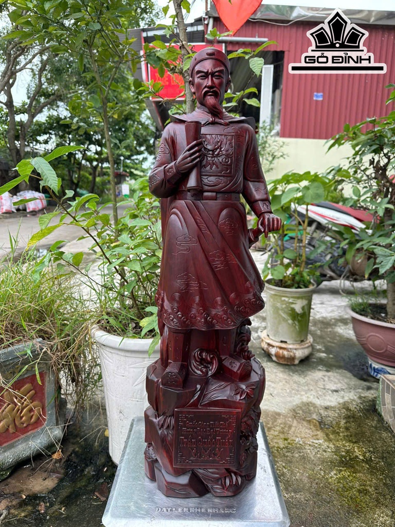 Tượng Trần Quốc Tuấn Gỗ Tử Đàn Cao 80 Ngang 23 Sâu 21 (cm)