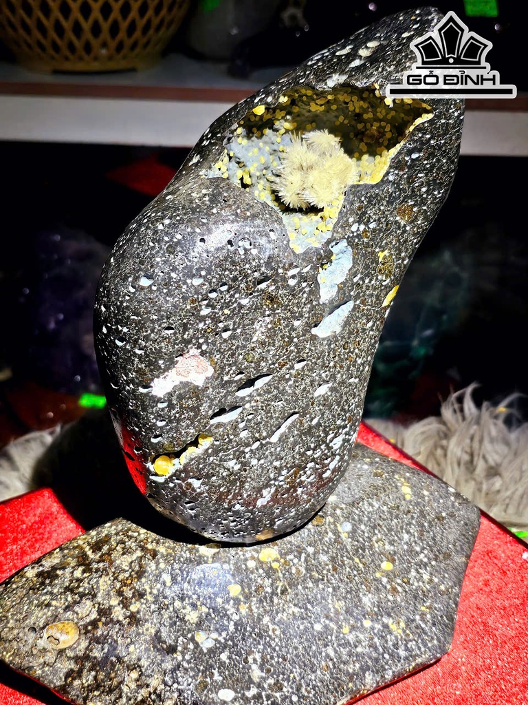 Bông Hoa Ưu Đàm Đá Trầm Tích Cao 25 Ngang 20 (cm) - 4,7kg