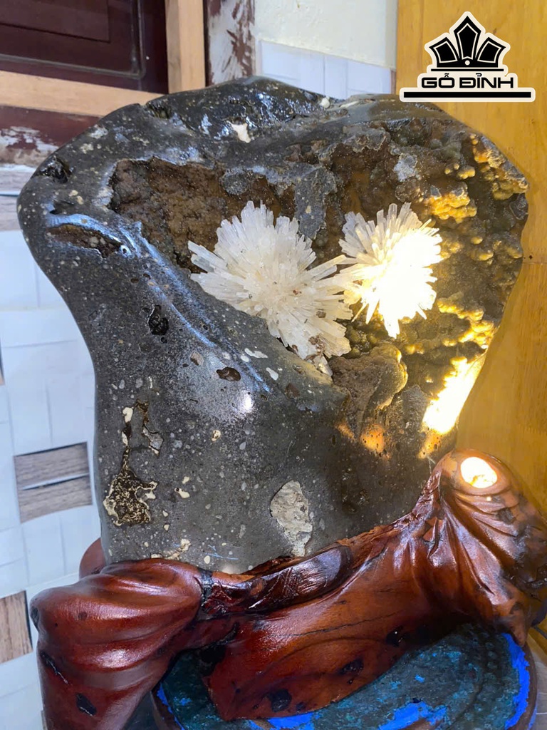 Hoa Đá Trắng PhaLe Cao 40 Nặng 20 kg