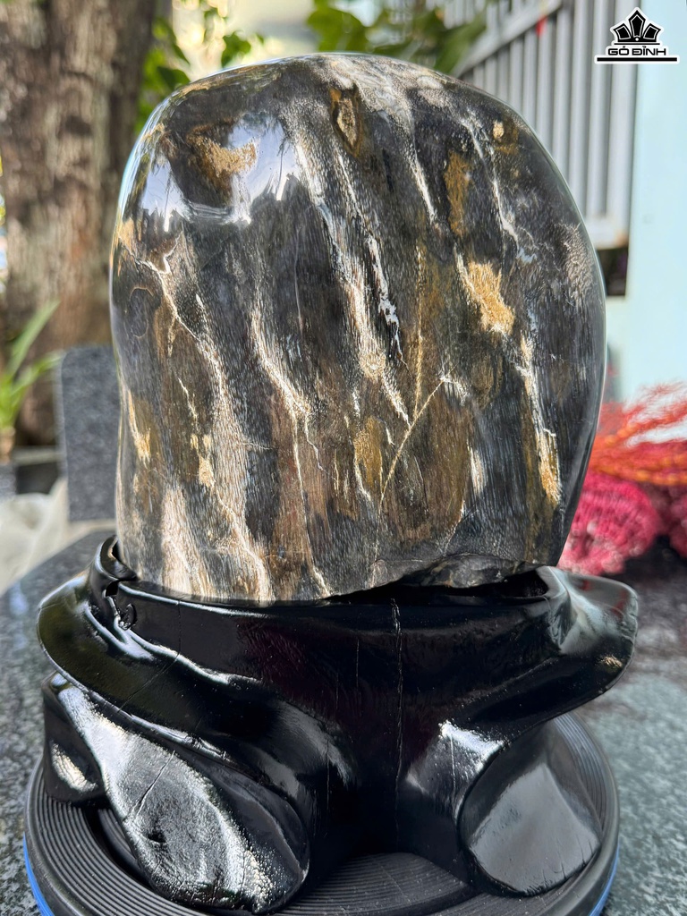 Tác Phẩm Gỗ Hóa Ngọc Cao 28 Ngang 21 (cm) - 8,45kg