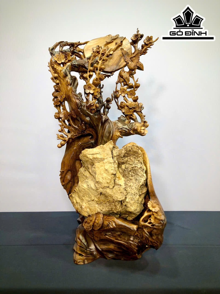 Cây Mai Ôm Đá Gỗ Bách Xanh Cao 62 Ngang 31 Sâu 19 (cm)