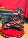Tượng Ngựa Phong Thủy (Nhất Mã Thong Dong) Gỗ Trắc Cao 41 Ngang 41 Sâu 27 (cm)