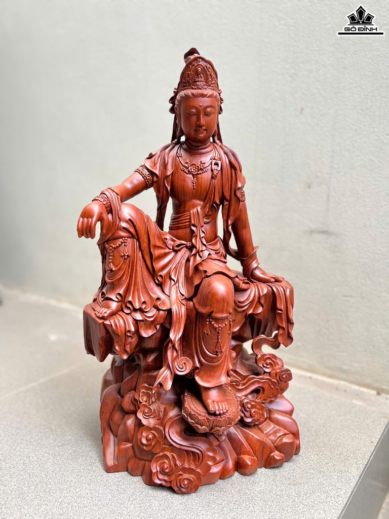 Tượng Phật Bà Quan Âm Tự Tại Gỗ Hương Cao 60 Ngang 38 Sâu 32 (cm)