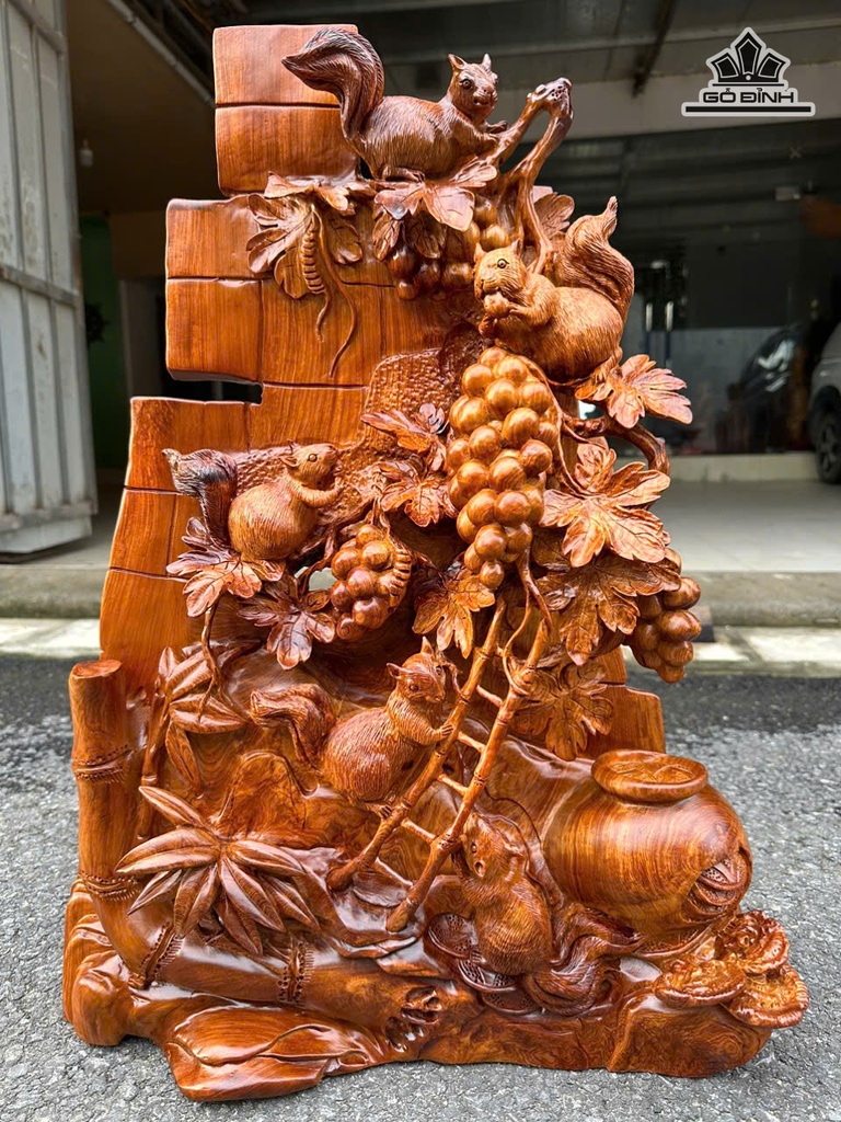 Nho Sóc Gỗ Hương Cao 68 Ngang 50 Sâu 18 (cm)