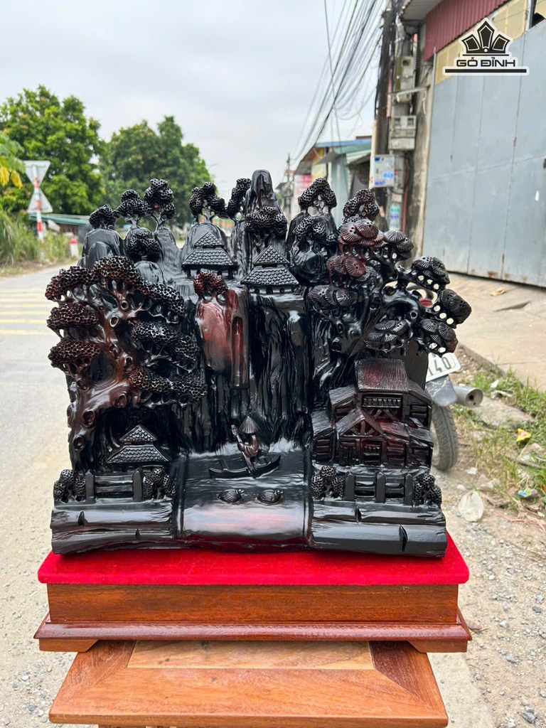 Tượng Tiểu Cảnh Gỗ Trắc Cao 51 Ngang 46 Sâu 23 (cm)