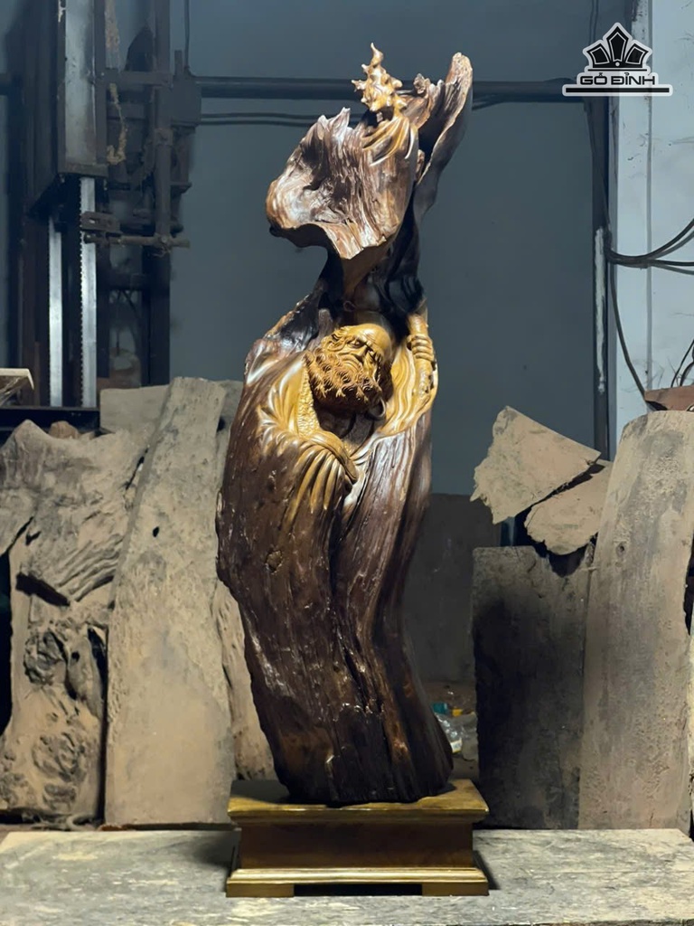 Tượng Đạt Ma Sư Tổ Gỗ Bách Xanh Cao 89 Ngang 23 Sâu 17 (cm)